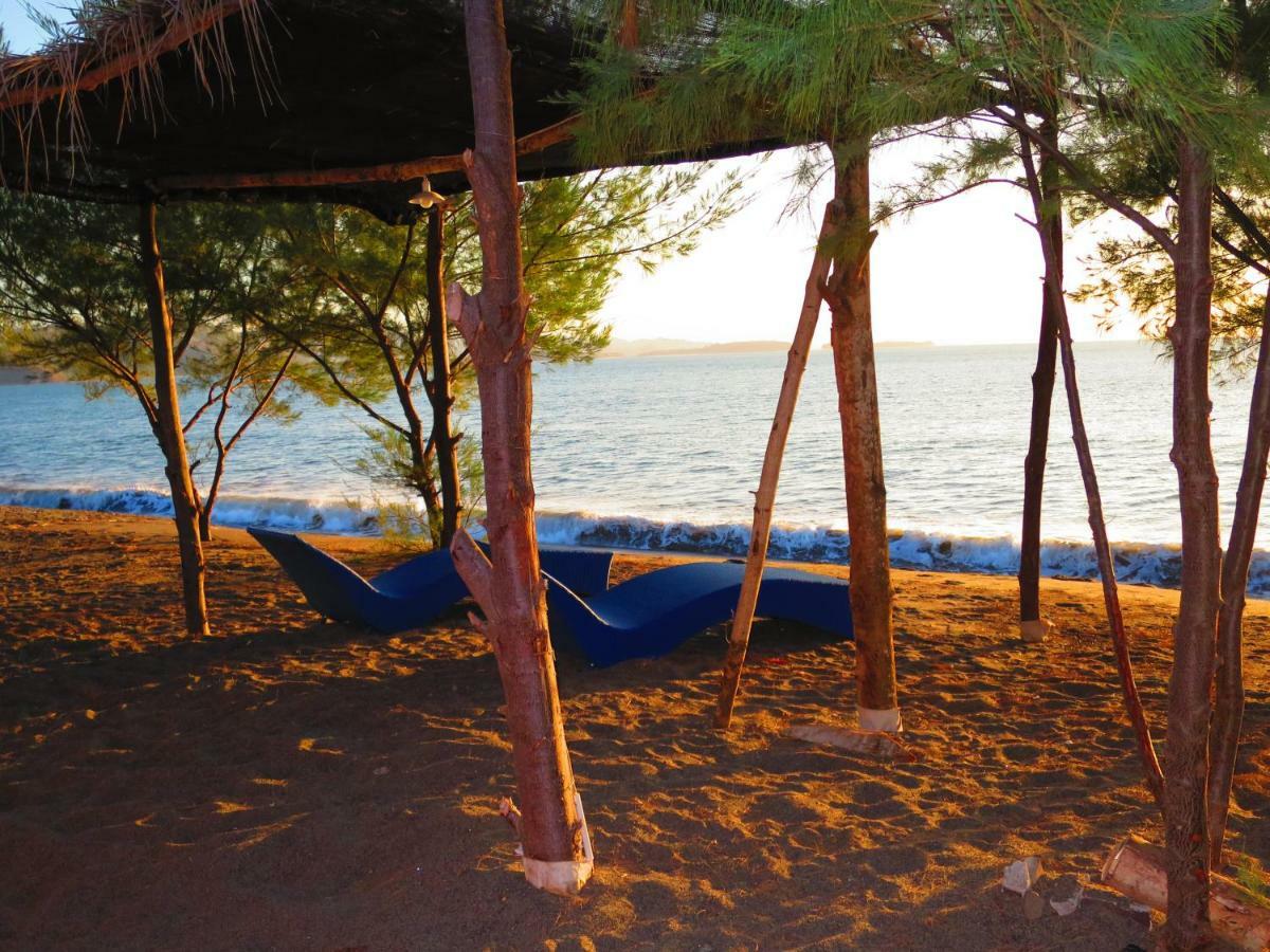 Lombok Sunset Hideaway Hotell Lembar  Exteriör bild